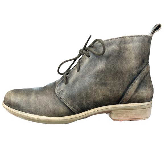 NAOT Women’s Levanto Brown Distressed Leather Ankle Boot Size 40 US 9/9.5 - Picture 3 of 12